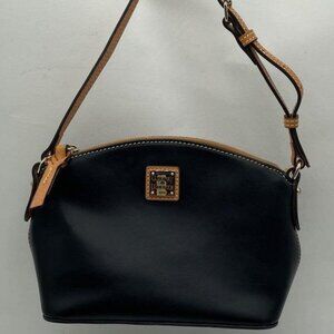 Dooney & Bourke Black purse